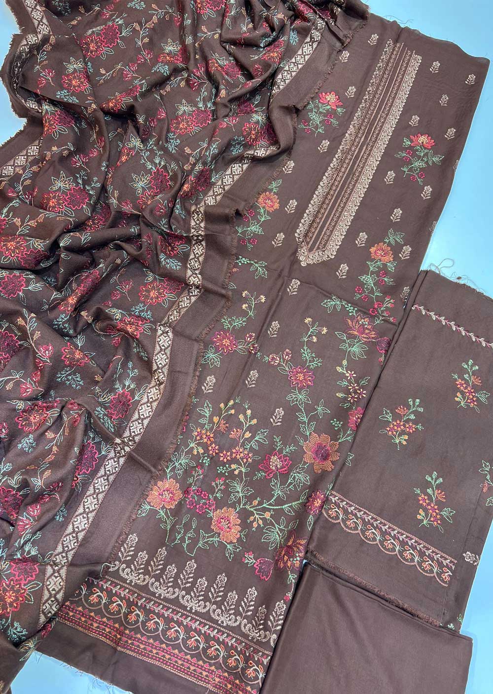 ABGL01 Gul-Noor - Unstitched Winter Suit - Image 2