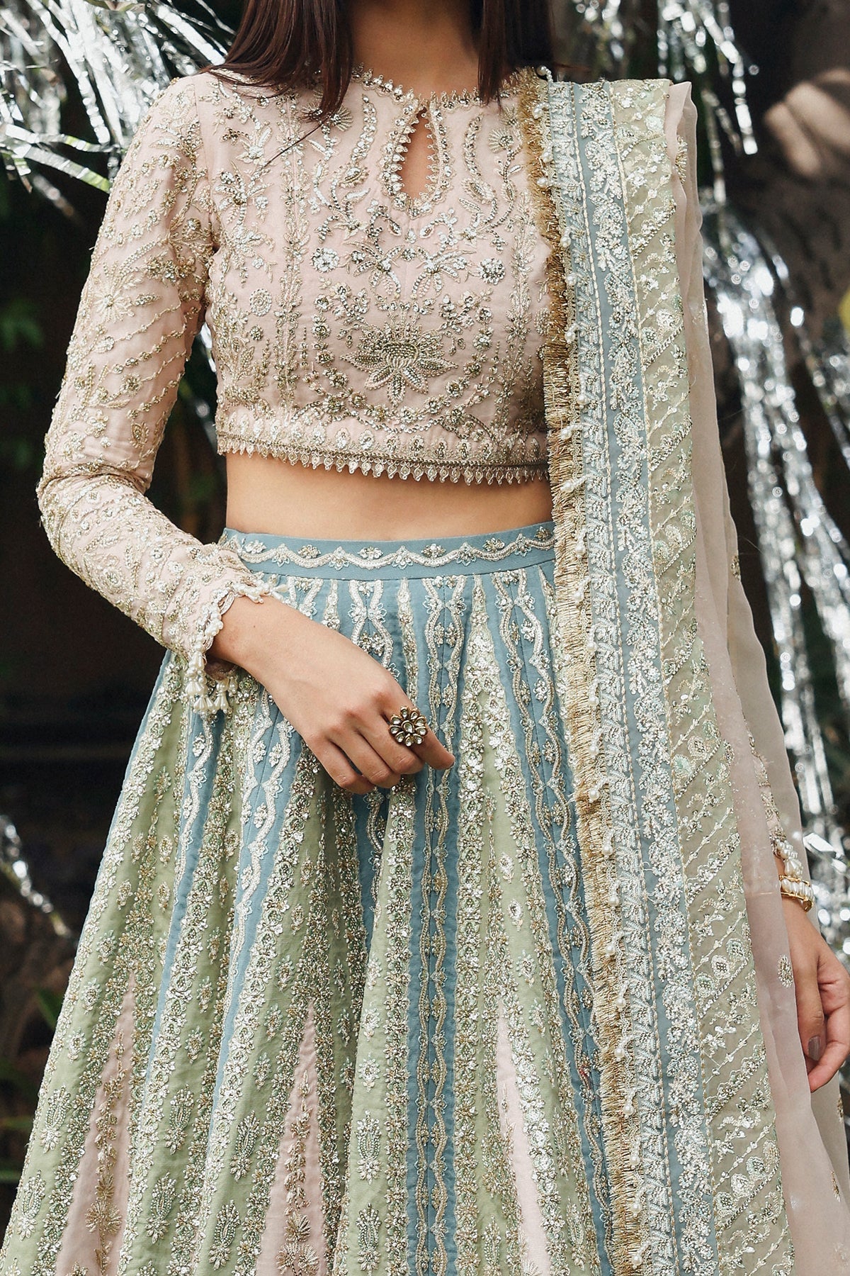 AWE-25-VL-01 Readymade Petalhour-DASTAN GOI'2025 - Image 4