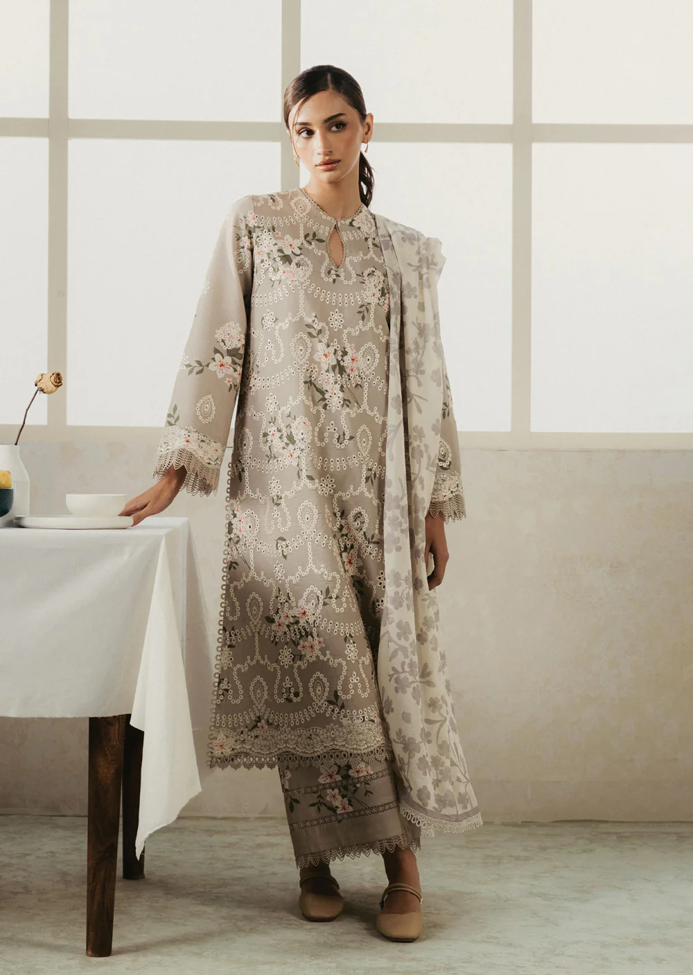 AMRE-06 - Amore Ayzel Collection 2025