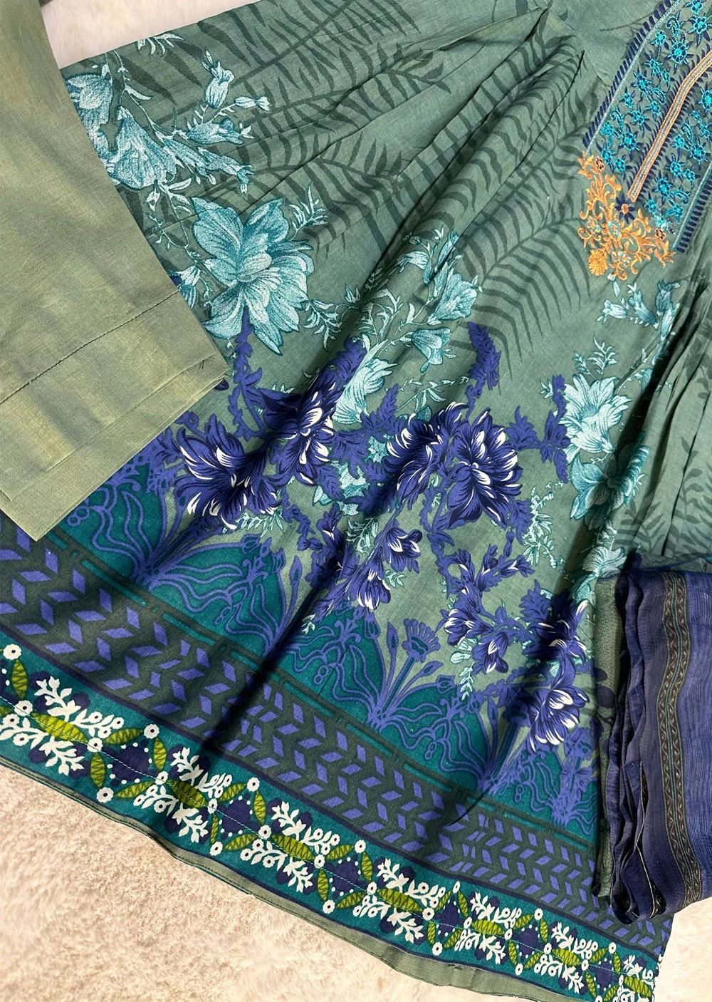 AMT47002C2 - Readymade Lawn Suit - Image 2