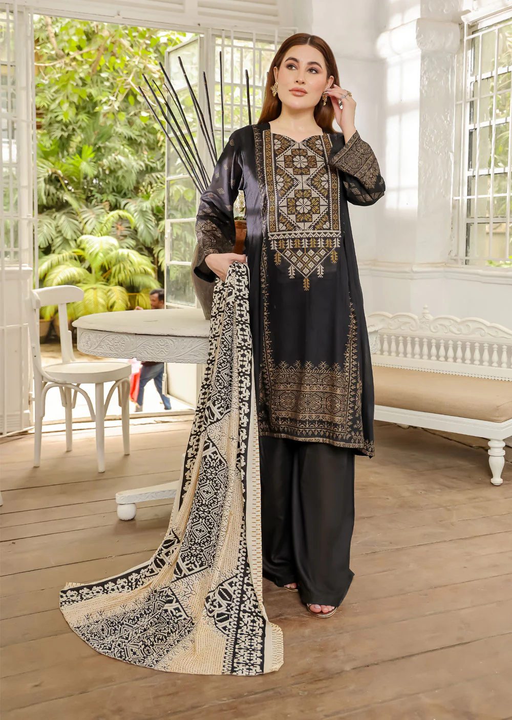 AMT4801 - Black Readymade Lawn Suit