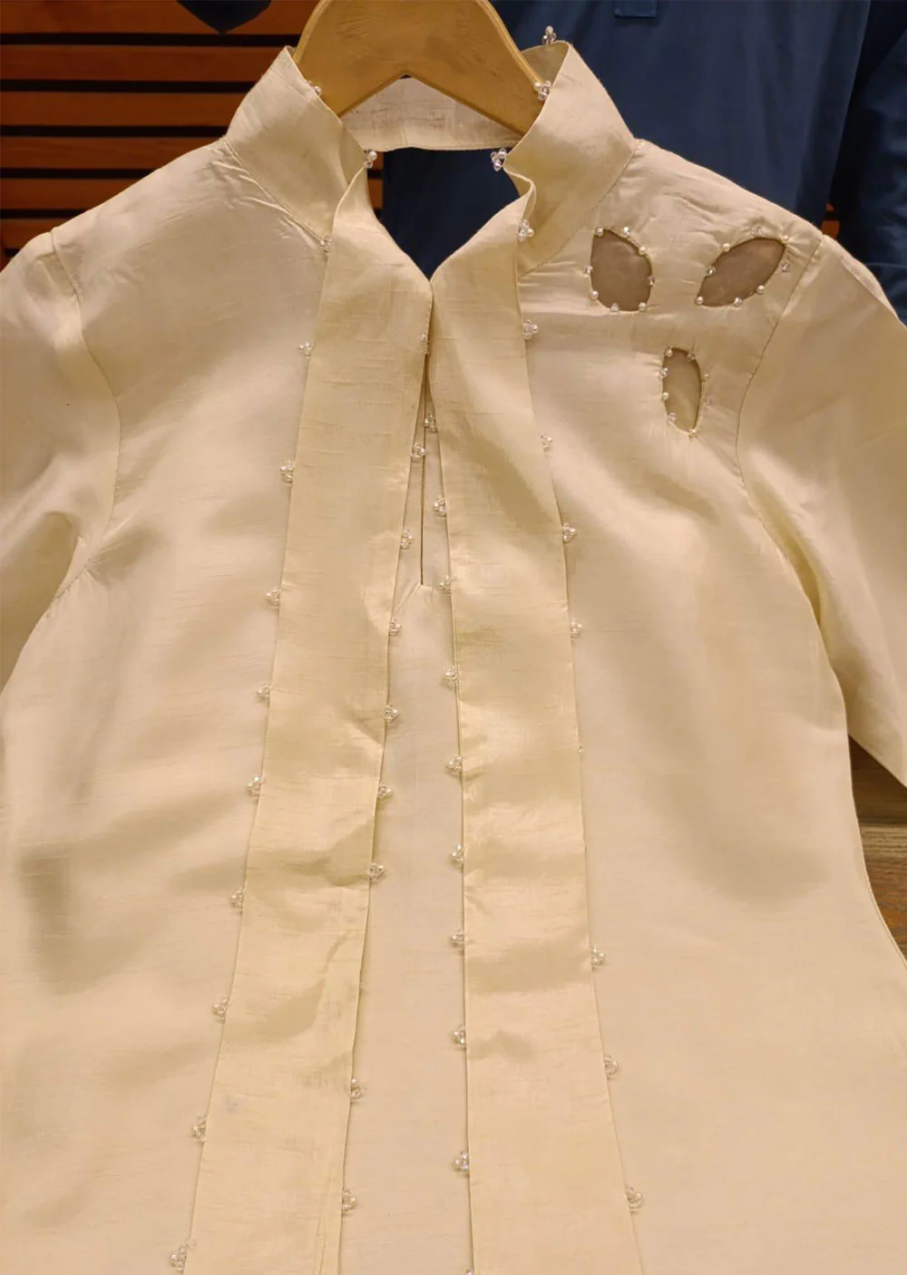 AN-19 Readymade Off White Ally's Dress - Image 2
