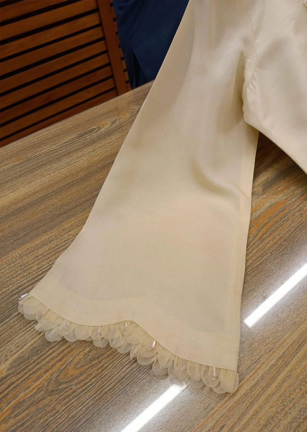 AN-19 Readymade Off White Ally's Dress - Image 5