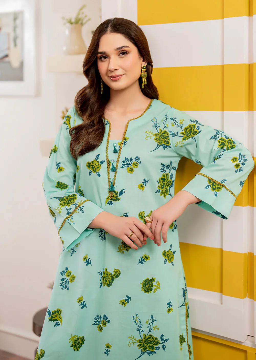 Aqua - Readymade 3 Piece Garnet Suit - Image 2