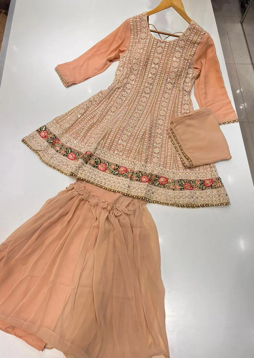 ASF855 Peach Readymade Georgette Suit - Image 2