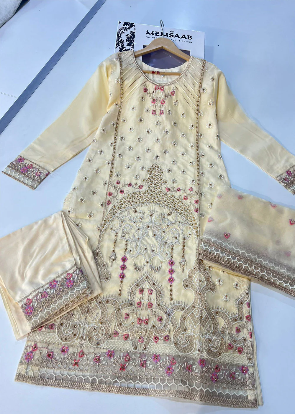 ASK650 Readymade Organza Gold Suit