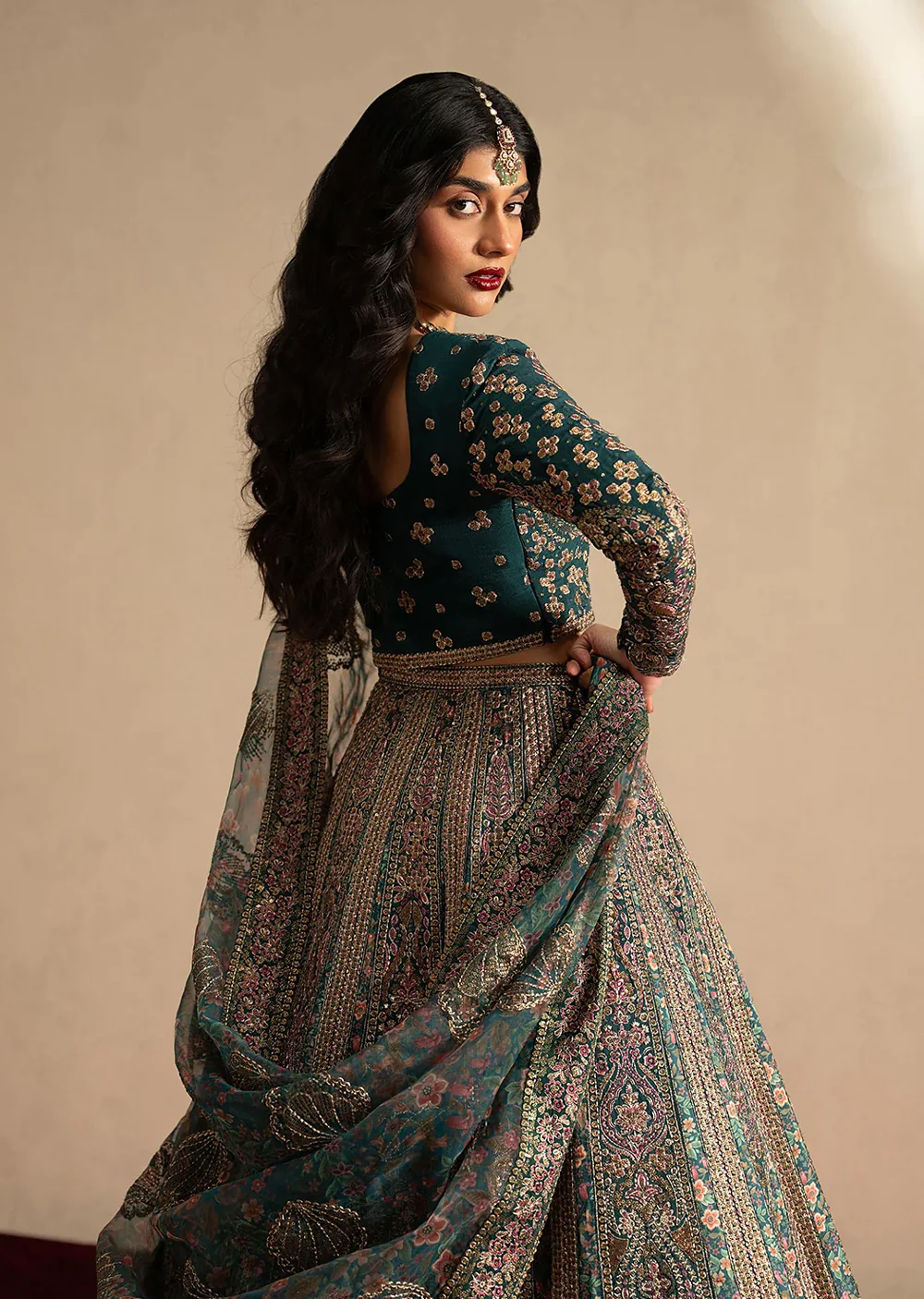 AYQ-03 TASSAVUR - Qurbat Ayzel Silk Festive - Image 4