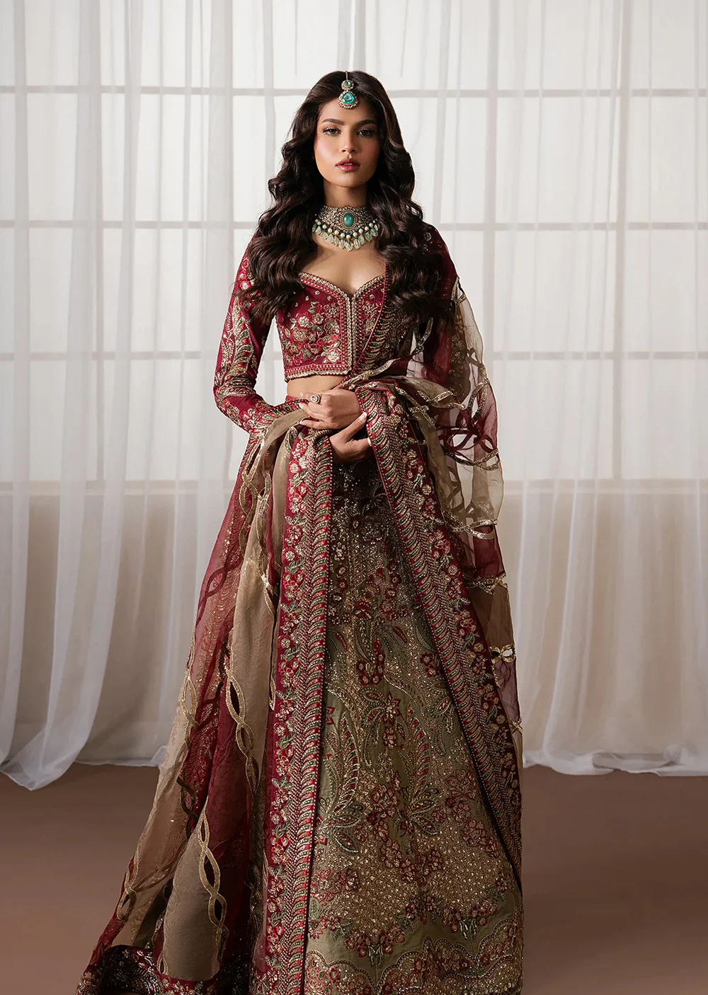 AYQ-05 MULAAQAAT - Qurbat Ayzel Silk Festive