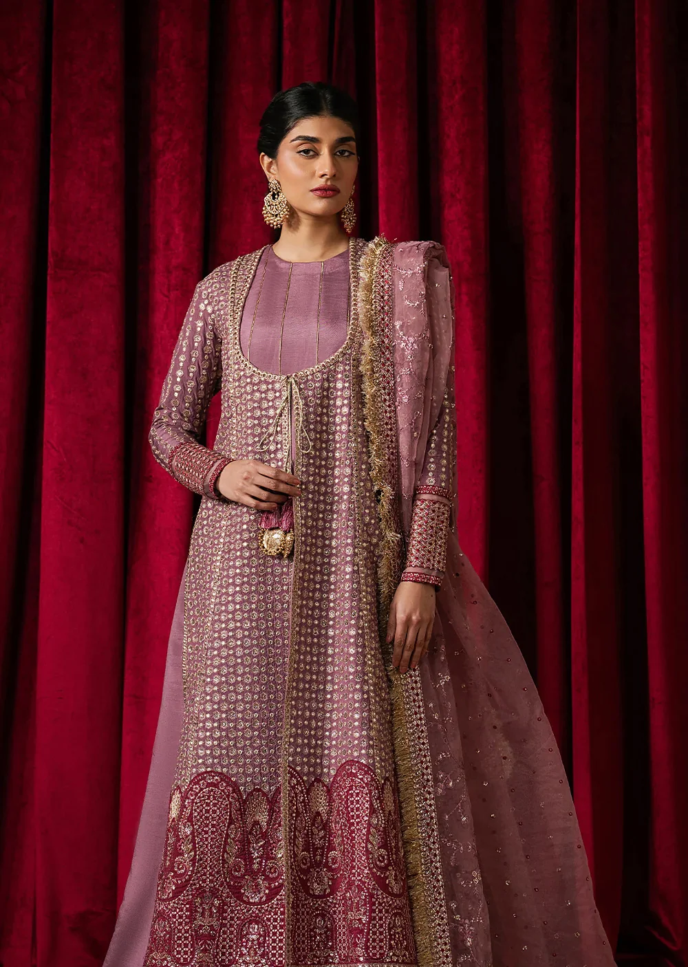 AYQ-09 HUMNISHIN - Qurbat Ayzel Silk Festive