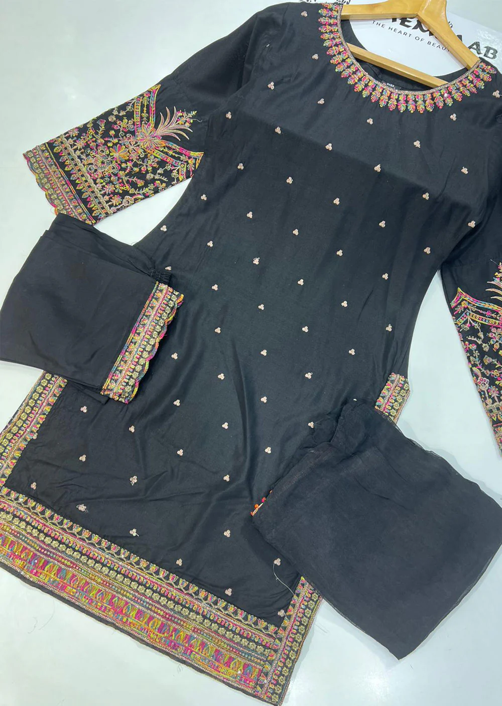 BP1108 Black Readymade Linen Suit
