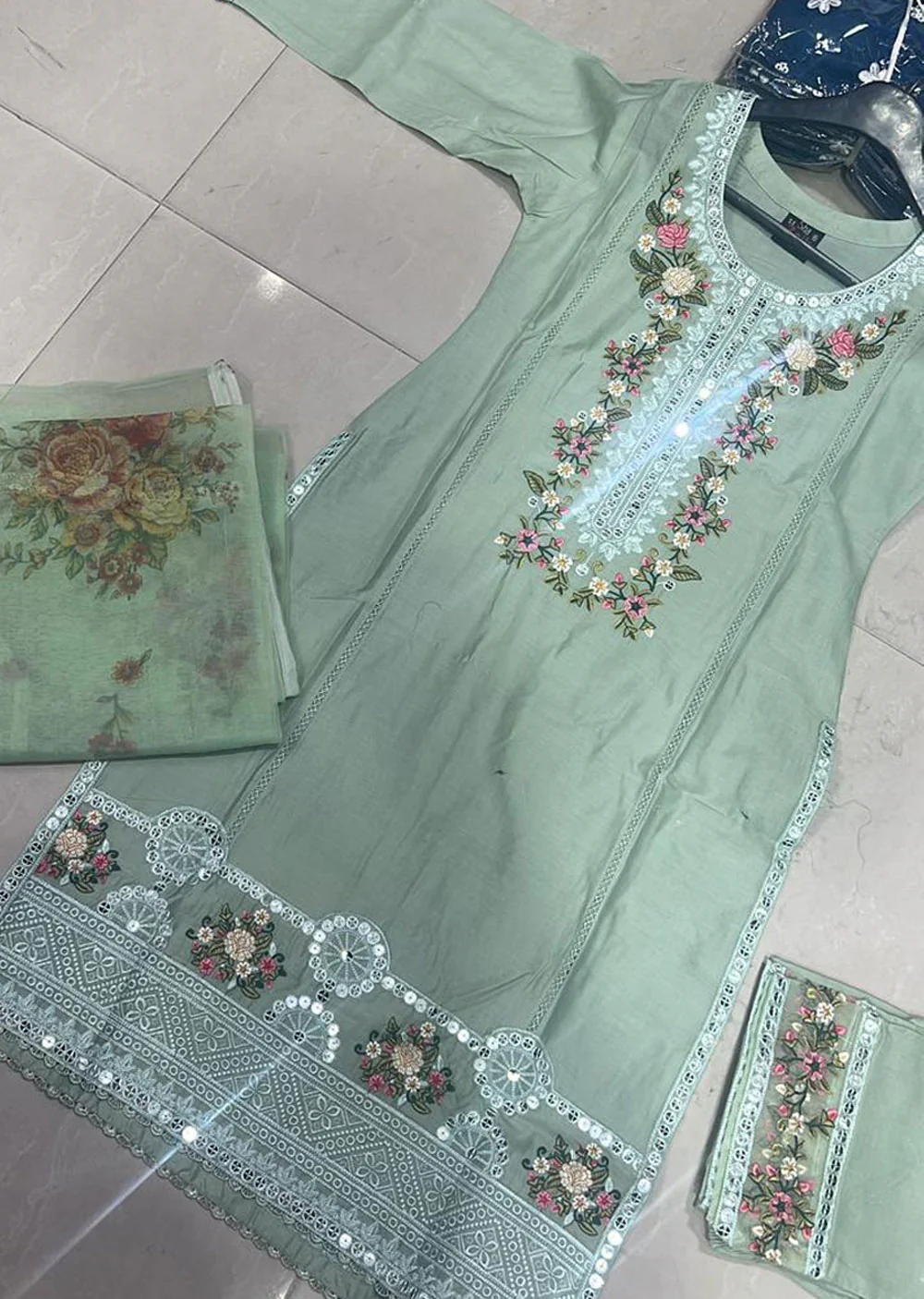 BPH-08 - Green - Readymade Posh Suit 2024 - Image 3