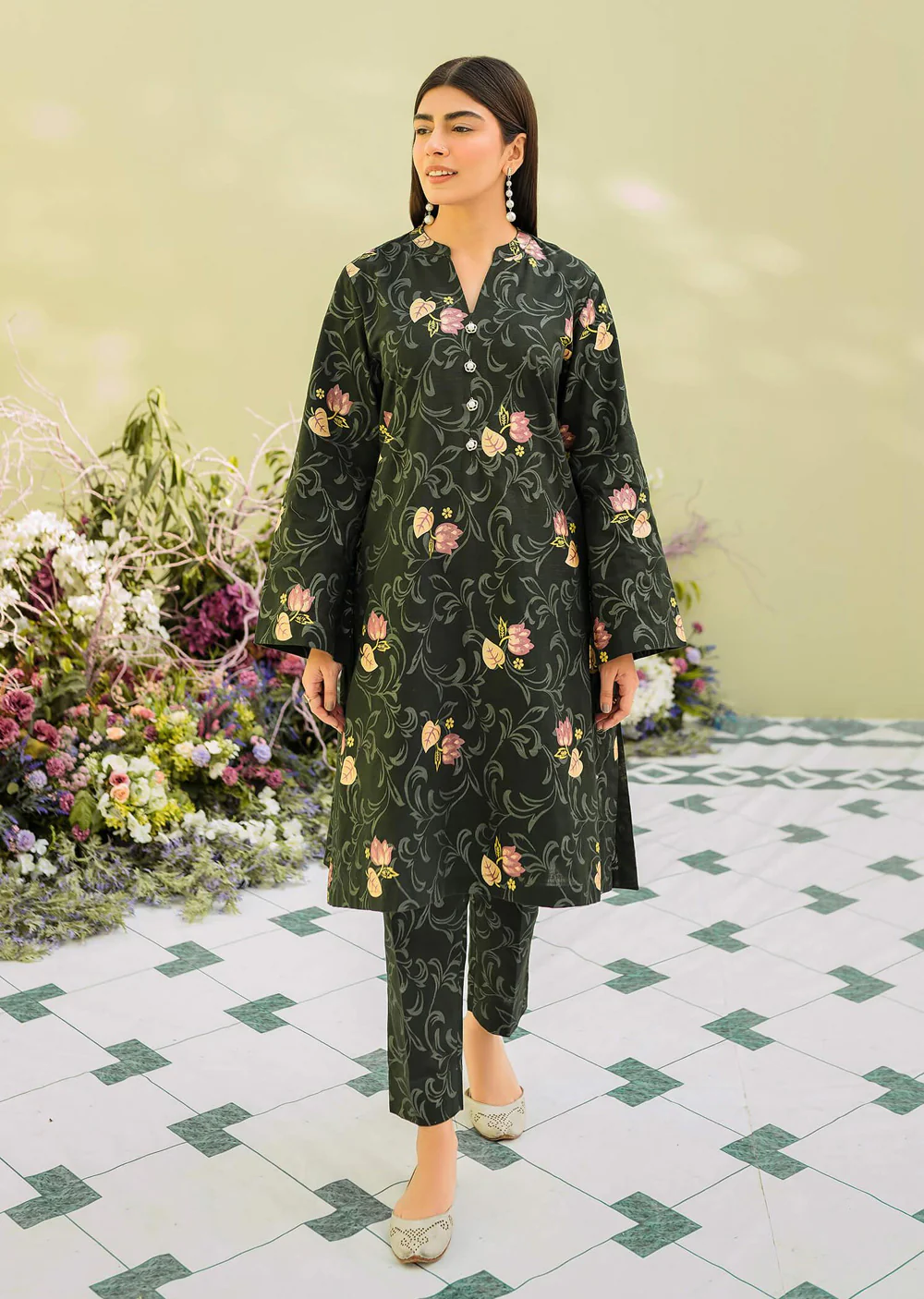 Caroline - Readymade 2 Piece Khaddar Suit