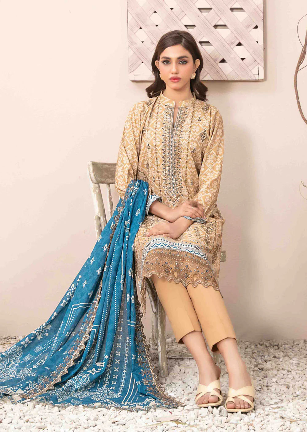 D-2610 - Unstitched - Ursiya Embroidered Lawn by Tawakkal 2024 - Image 3