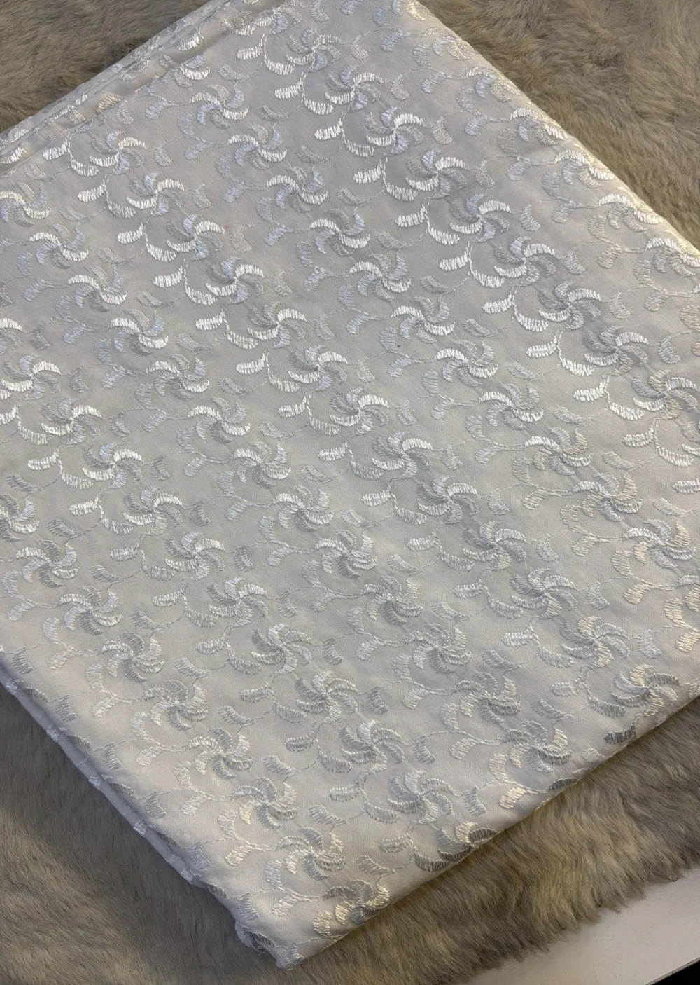 D206 - White Unstitched Cotton Suit
