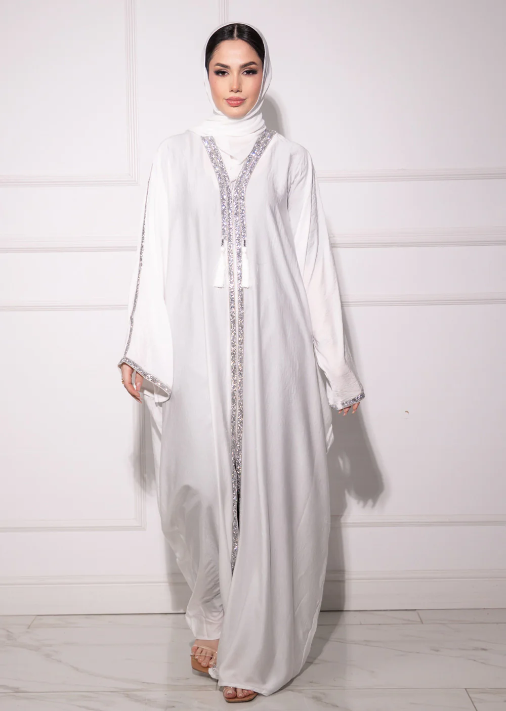 DSL-205 Mahil - White Pink Abaya