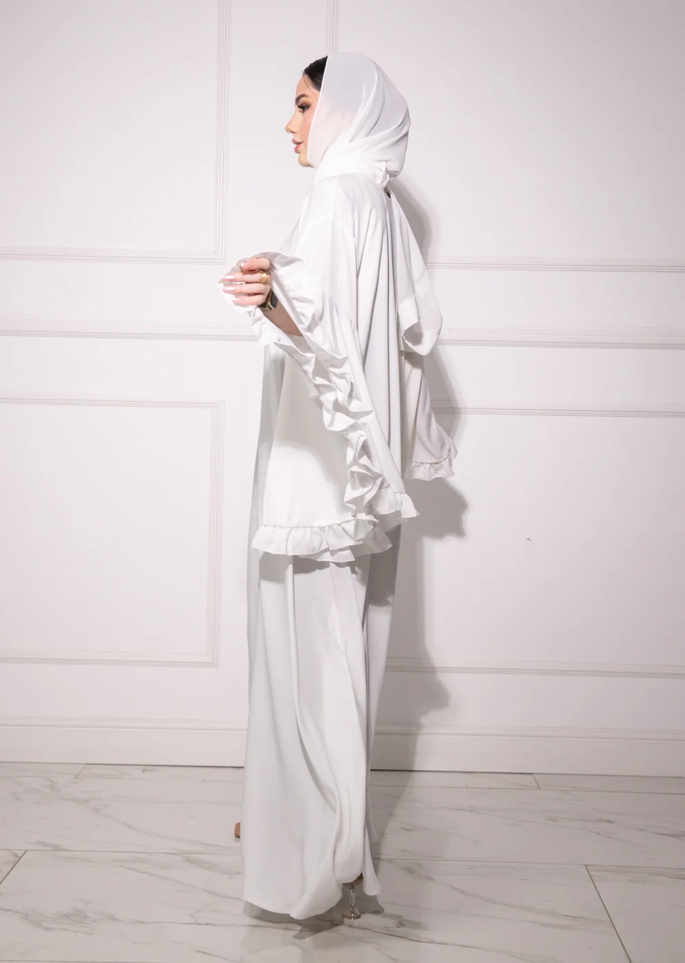 DSL-206 Zanti - White Abaya - Image 3