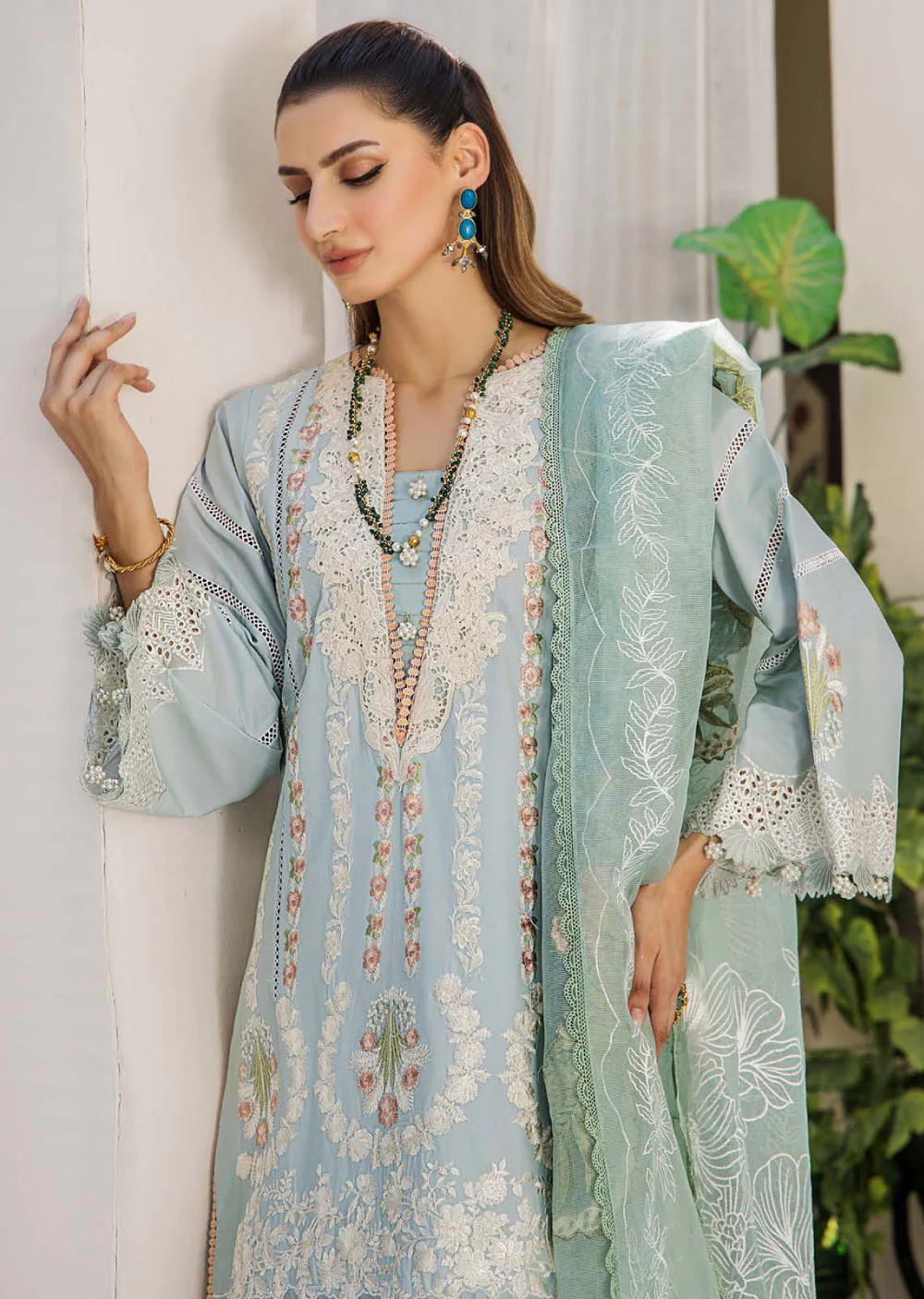 EA-EE-5516-R - Readymade - Embroidered Lawn Collection 2024 - Image 4