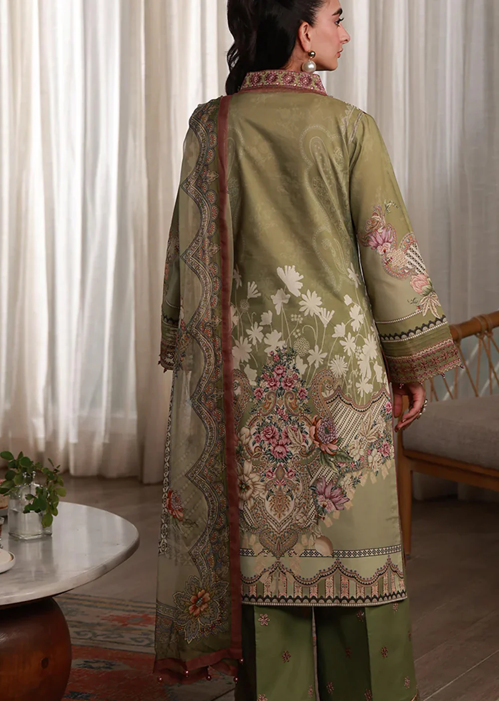 EDRA-D12-Readymade - LAWN GULAAL SUIT2026 - Image 3