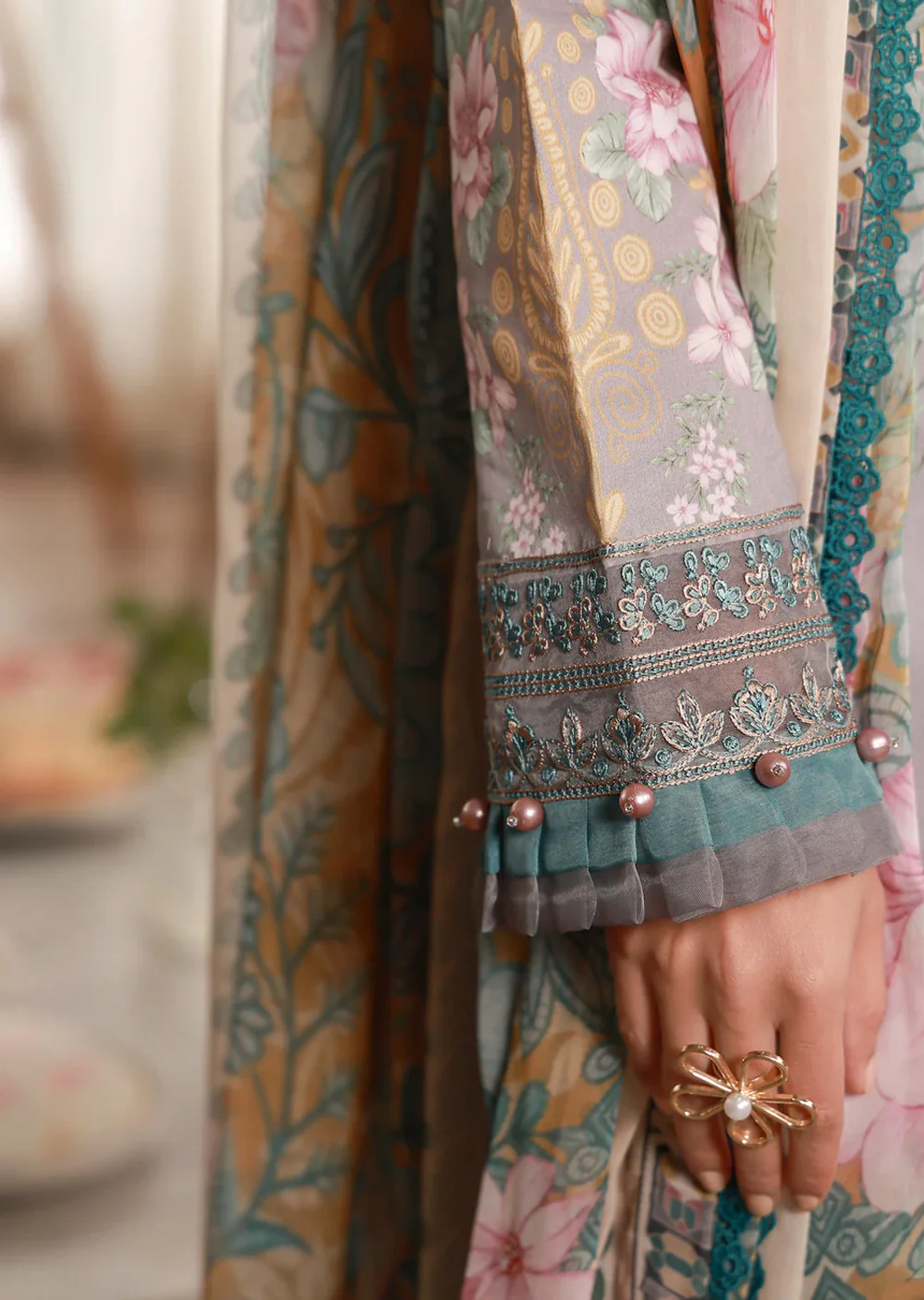 EDRA-D2-Readymade - LAWN GULAAL SUIT2026 - Image 3