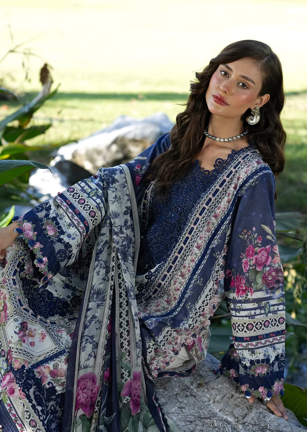 ELSG-02A-ENDOR ELAF luxury Lawn Suit-2026 - Image 3