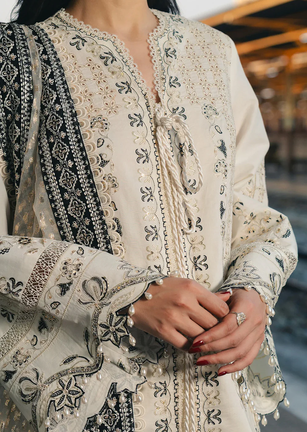 FWU-58 Khwaab - Mulaqaat Festive Lawn - Image 3