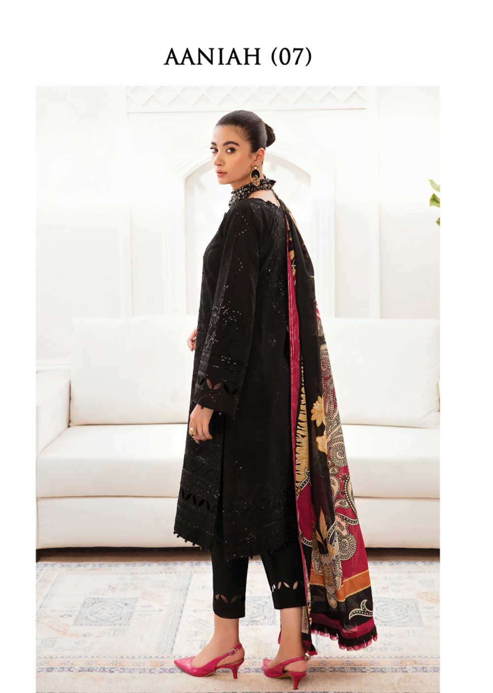 GLS-07R - Aaniah - Readymade - Gulaal Luxury Lawn Vol 2 2023 - Image 2