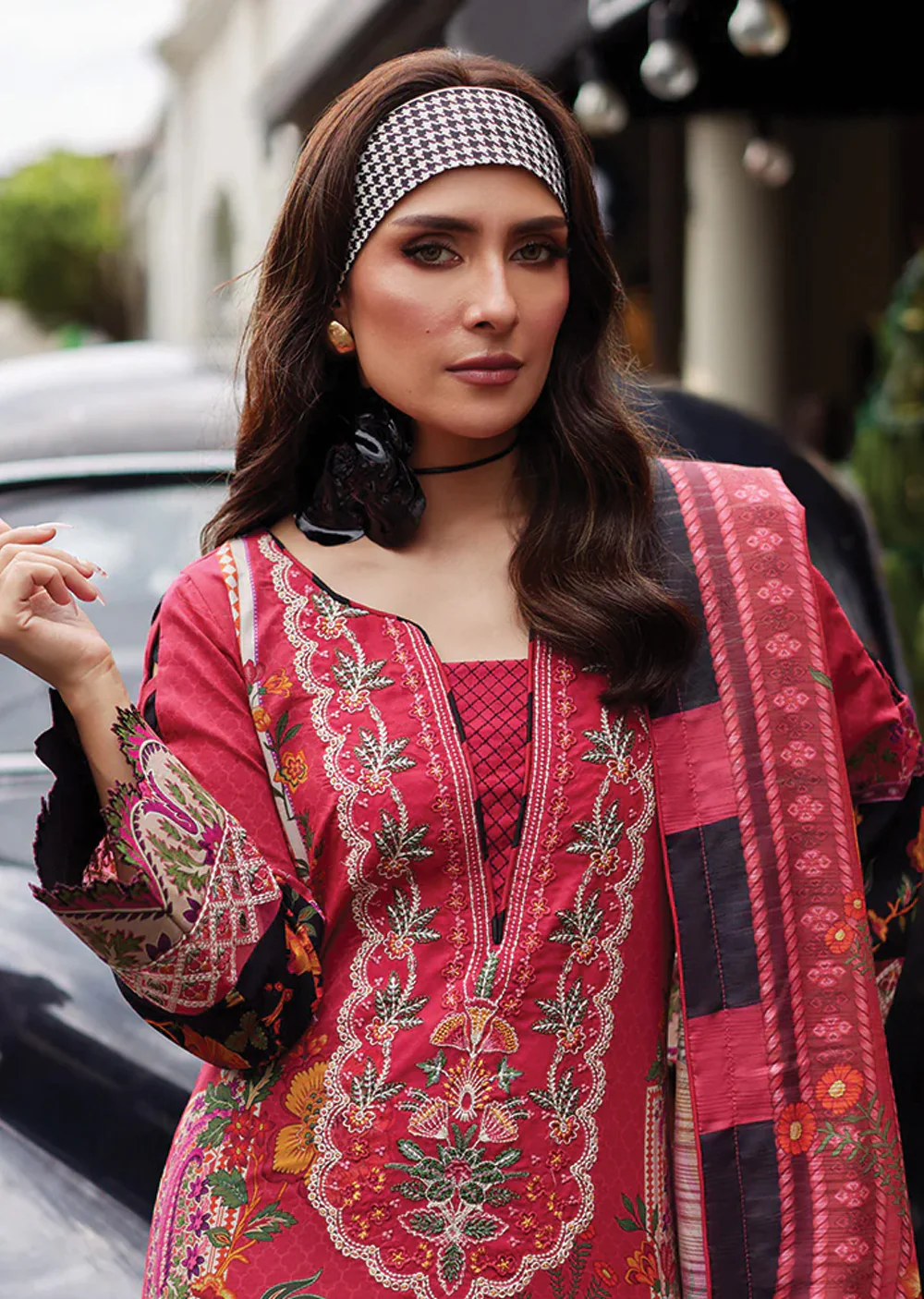 GLSFT-11 - Amelia - Gulaal Saffira Lawn Collection 2025 - Image 4