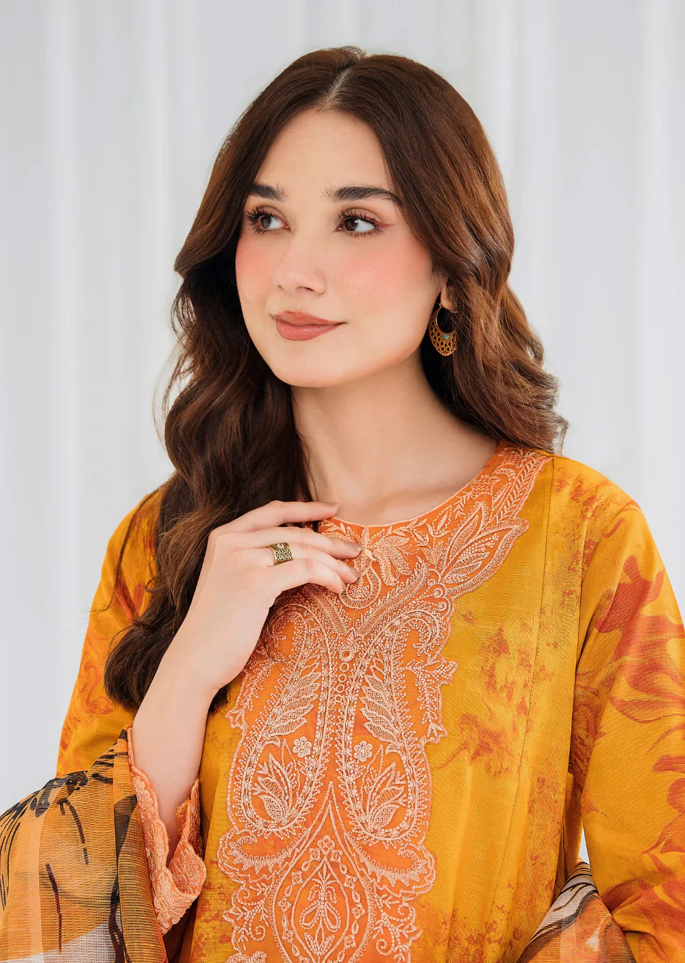 Hannah - Readymade 3 Piece Khaddar Suit - Image 6