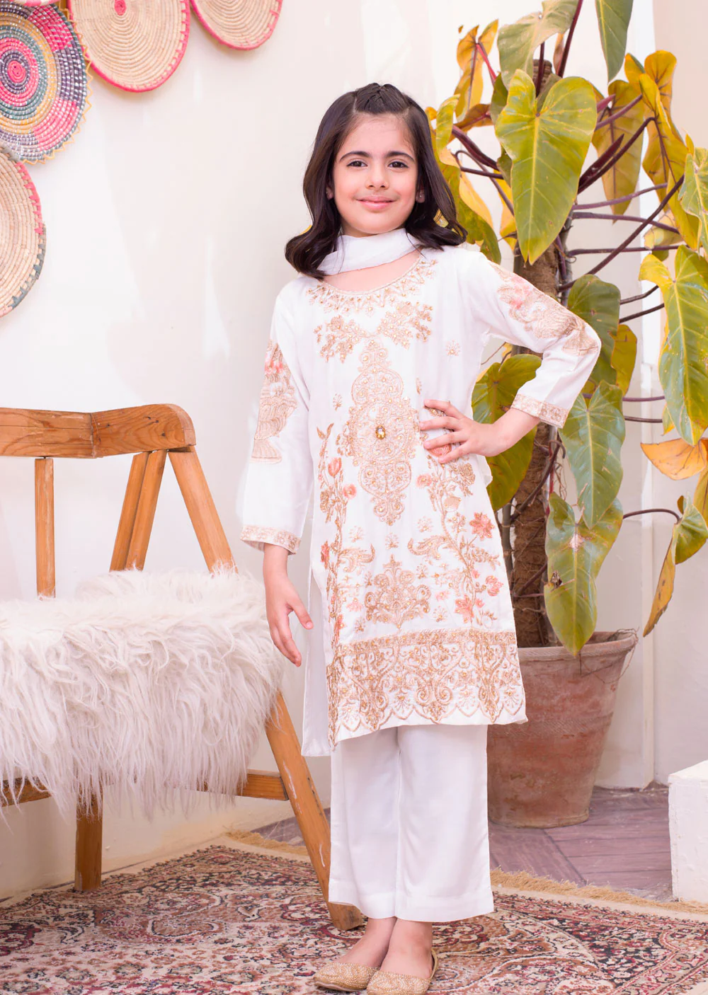 HK128 Rahat White Readymade Mother & Daughter Suit - Image 3