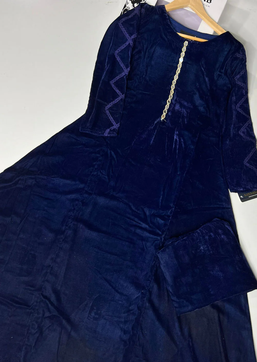 HK229 Vivar - Readymade 2 Piece Velvet Maxi - Image 4