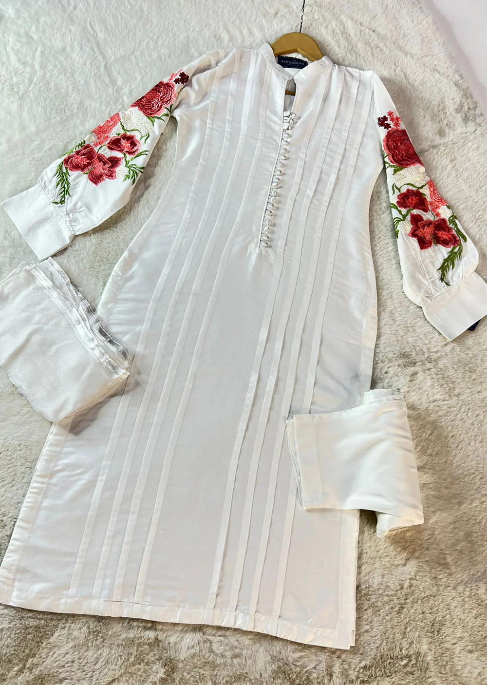 HK232 Paladin - White Linen Mummy n Me Readymade Suit - Image 13