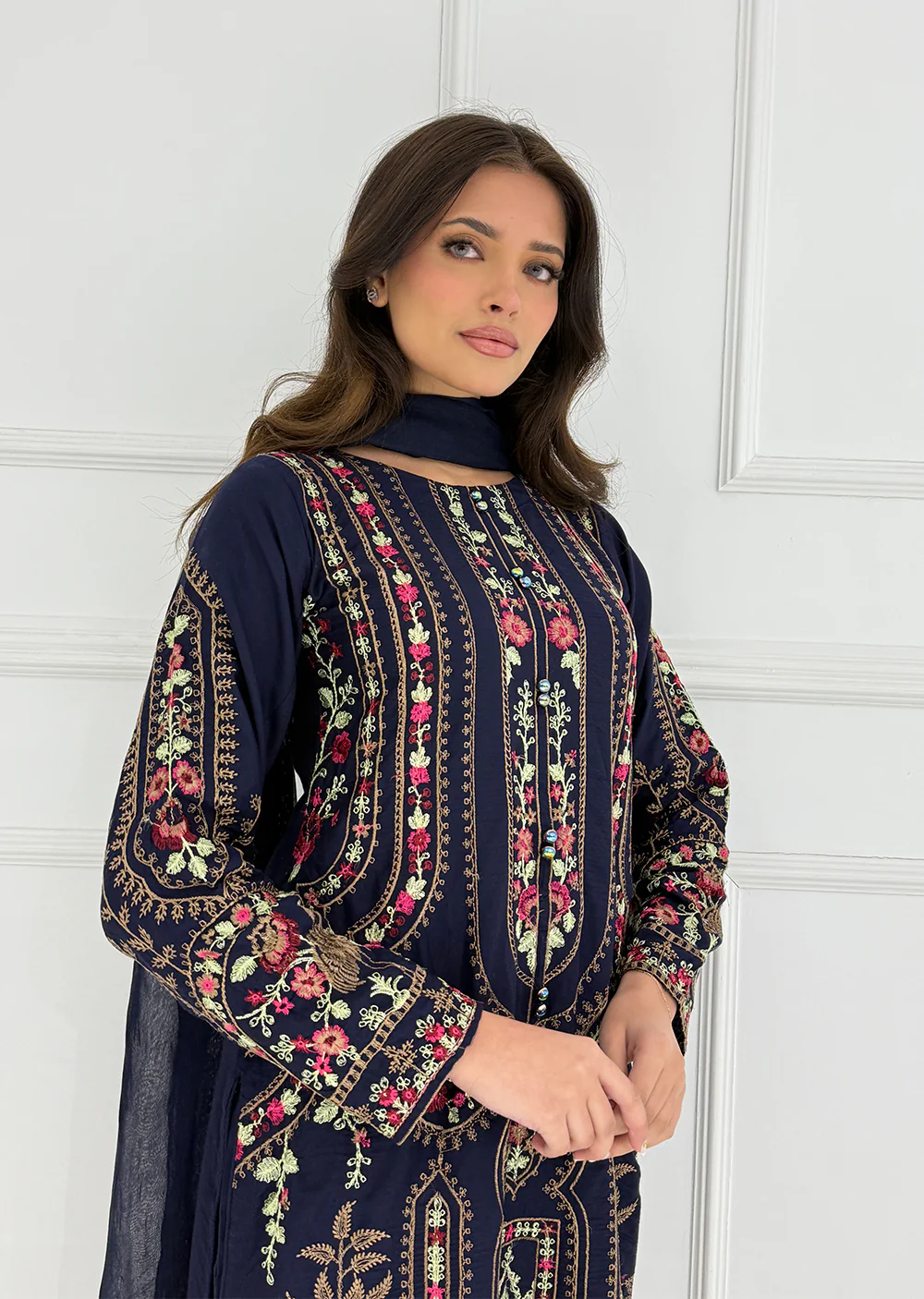 HK272 Zulm - Navy Linen Oufit - Image 4