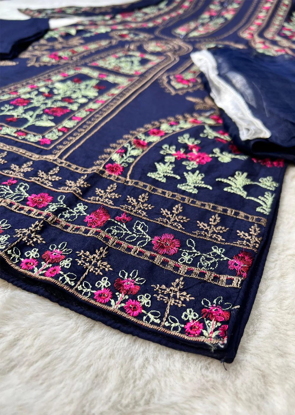 HK272 Zulm - Navy Linen Oufit - Image 6