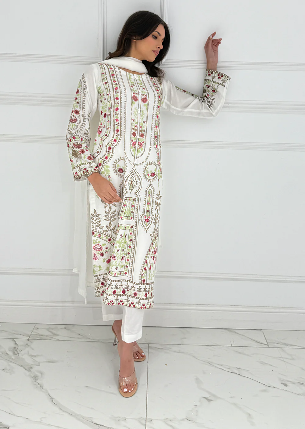 HK272 Zulm - White Linen Oufit - Image 5