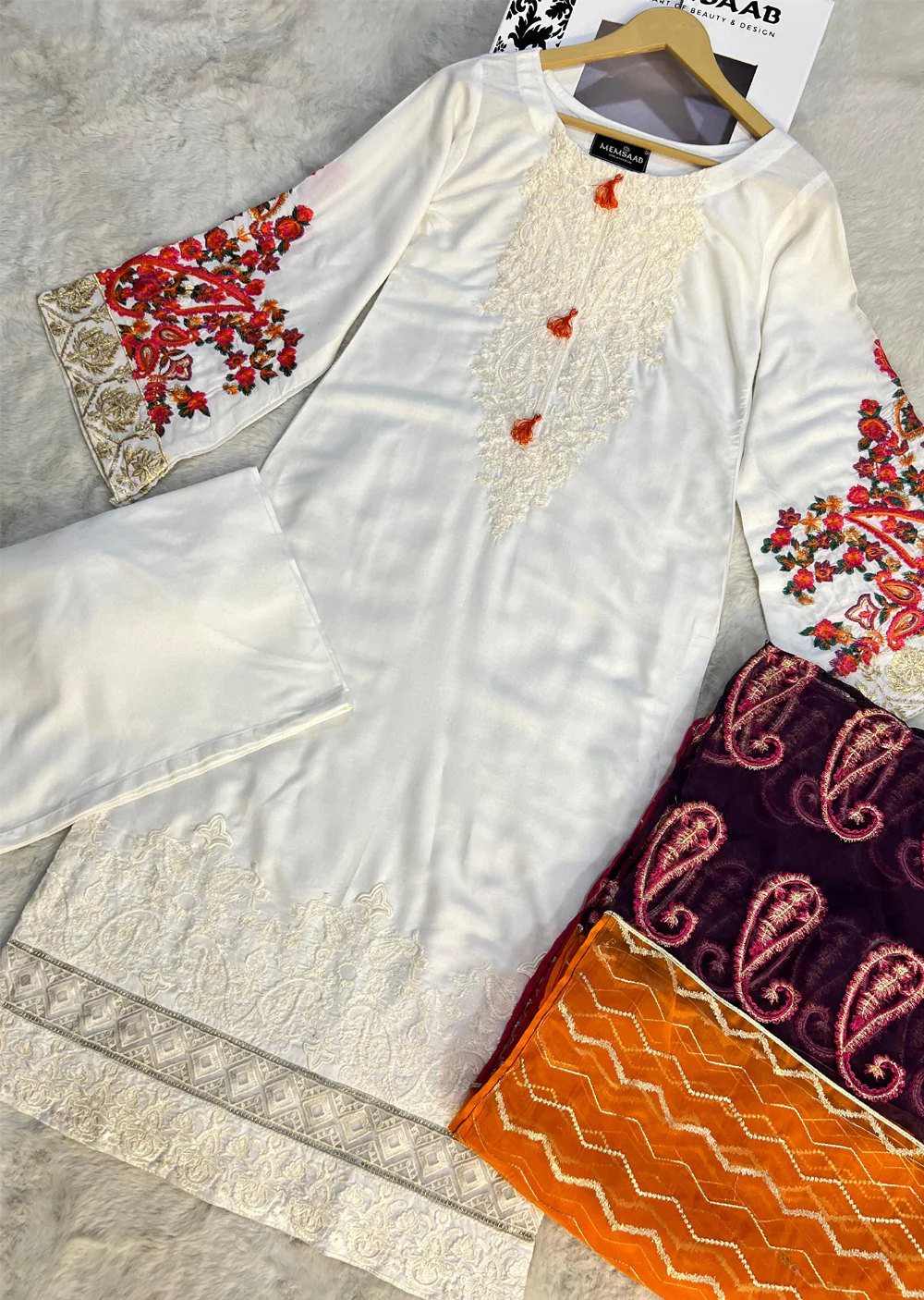 HK285 - Rosemary - Off White Linen Suit