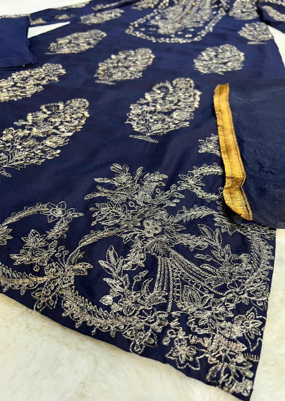 HK287 - Night Angel - Navy Linen Suit - Image 2
