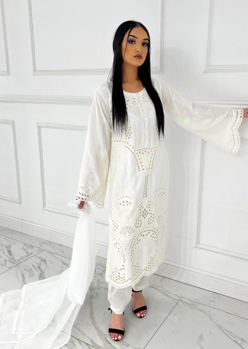 HK294 - White - Readymade HK Outfit
