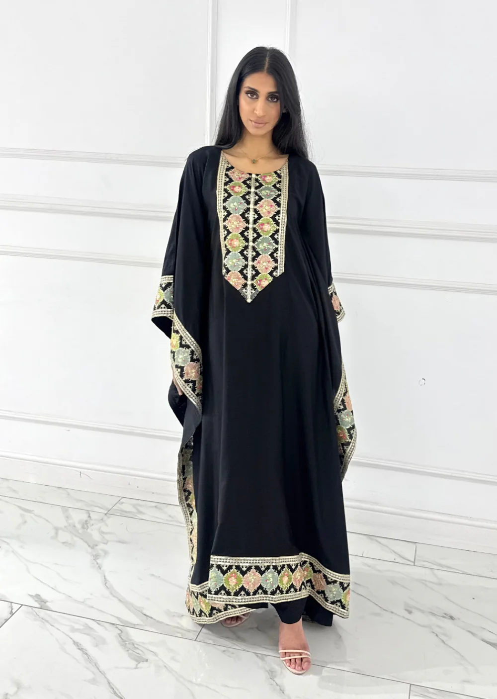 HK344 - Readymade embroidered linen kaftaan