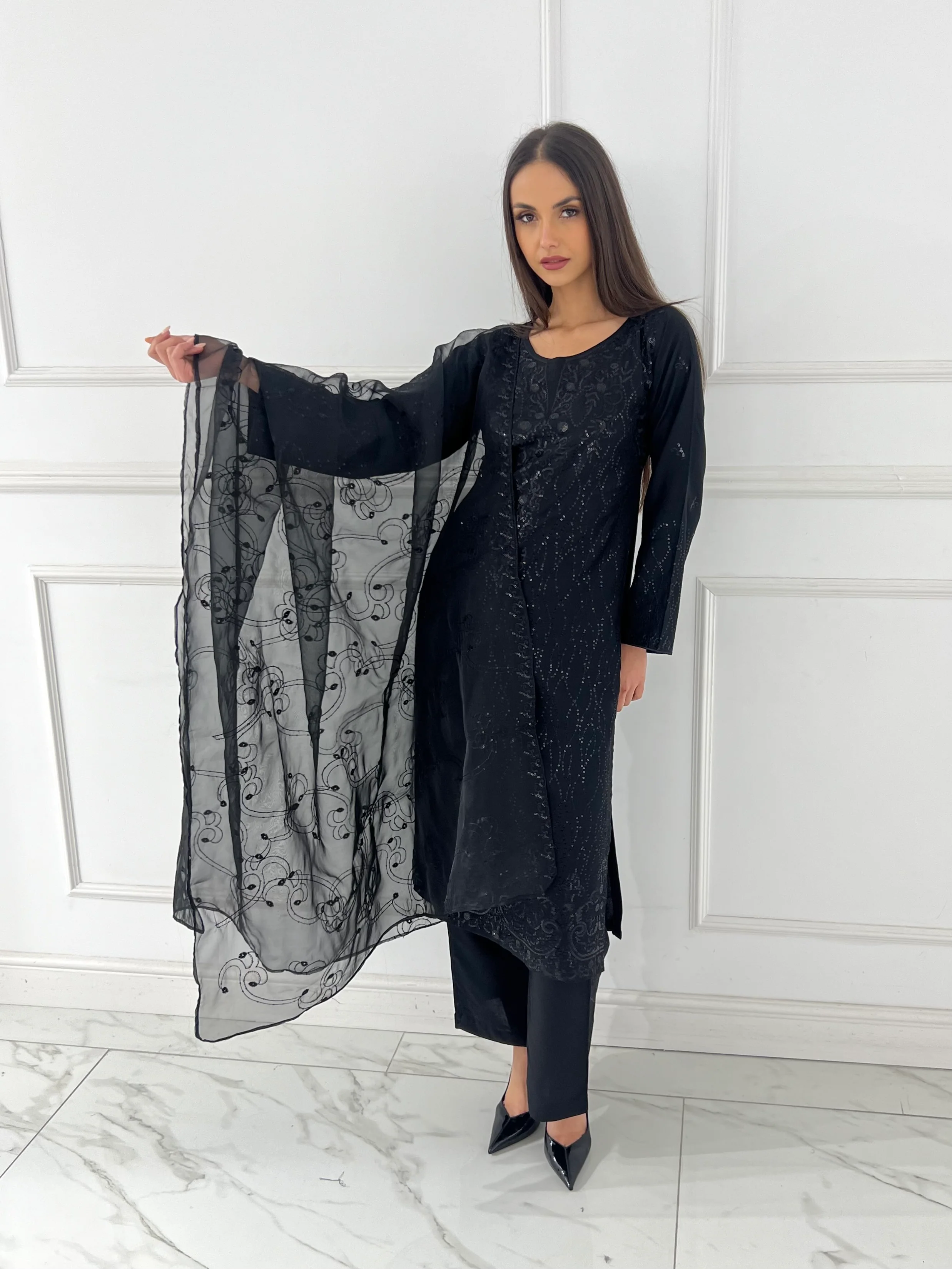 HK352 - Readymade LINEN Outfit 2026 - Image 2