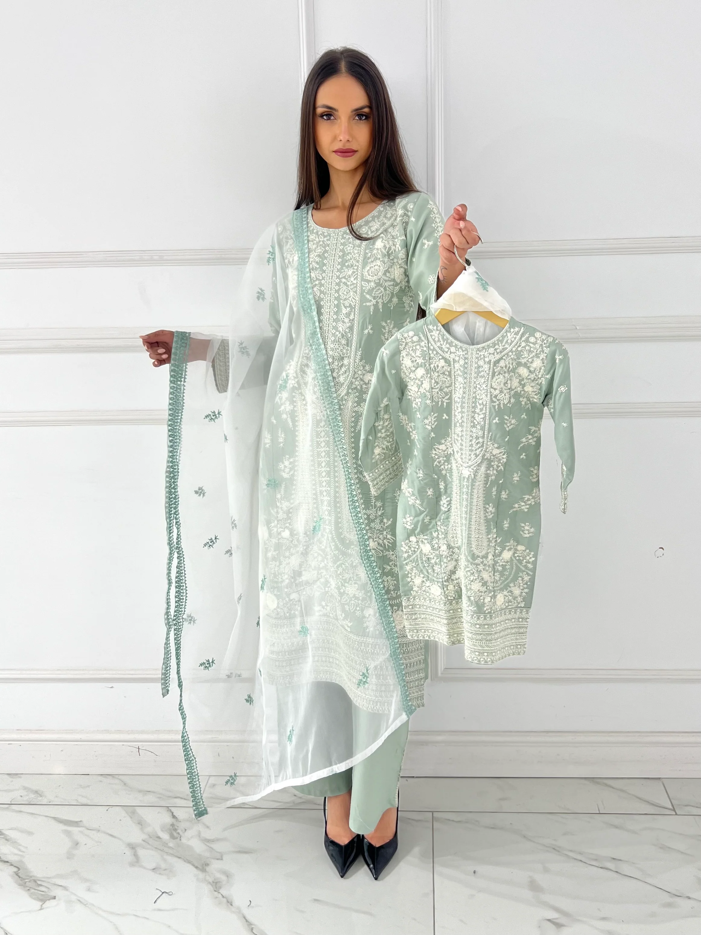 HK354 Sabre - Linen Mummy n Me Outfit - Image 5