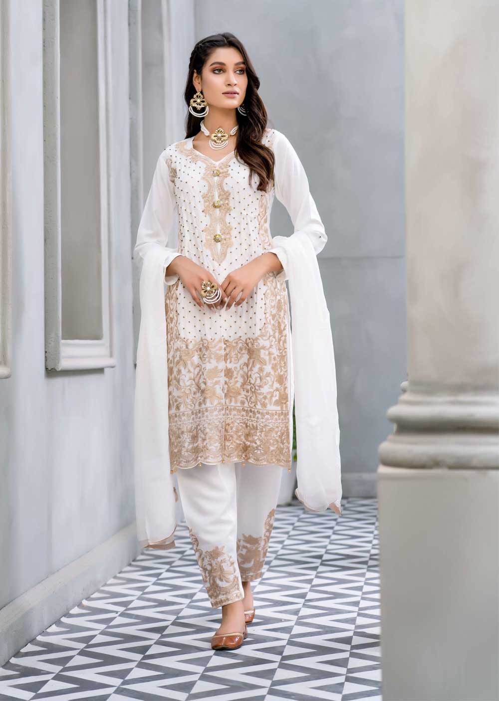 HK36 - Linen Embroidered Suit