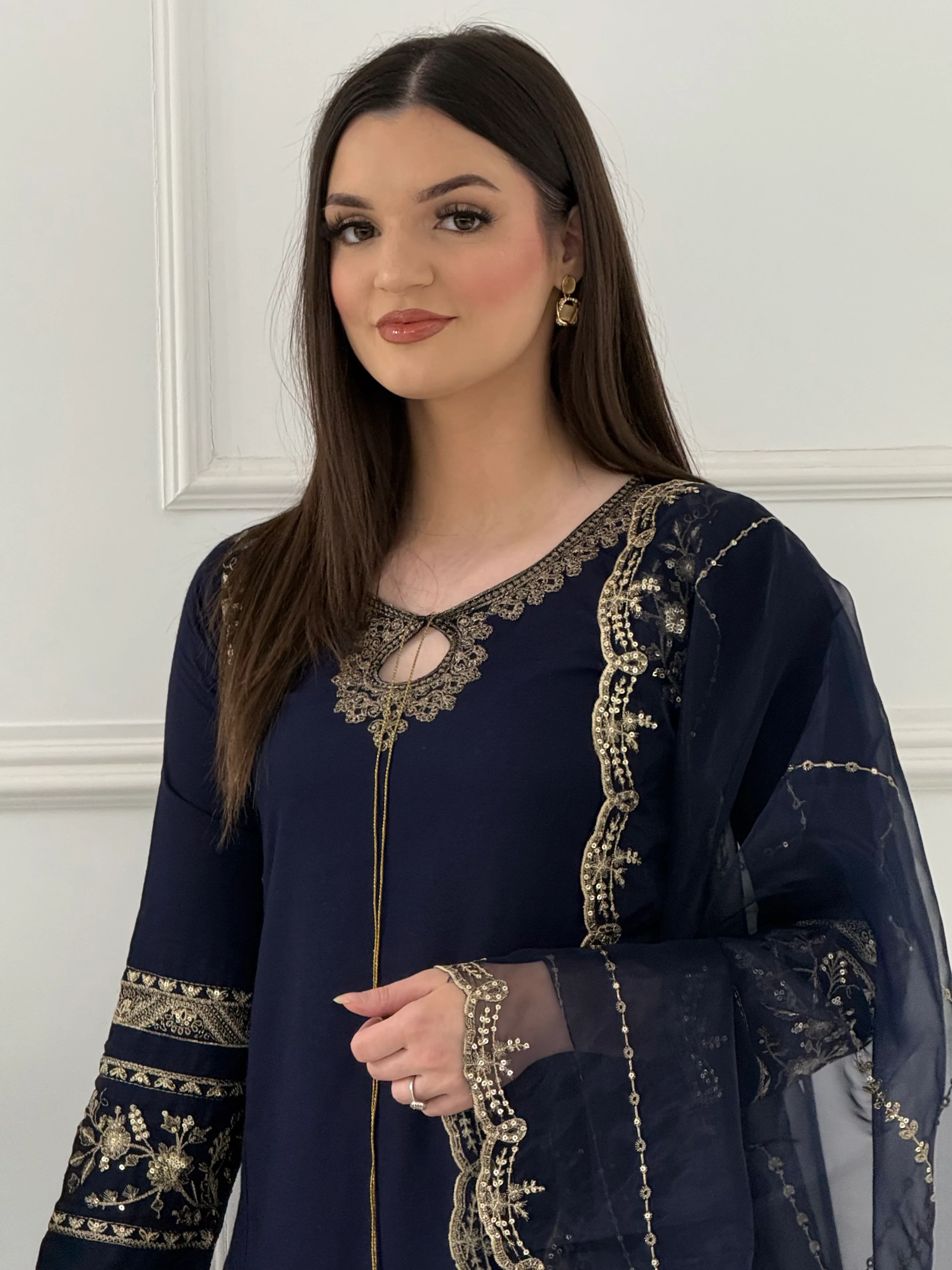 HK387 - Roheena - Shararah Suit - Image 13