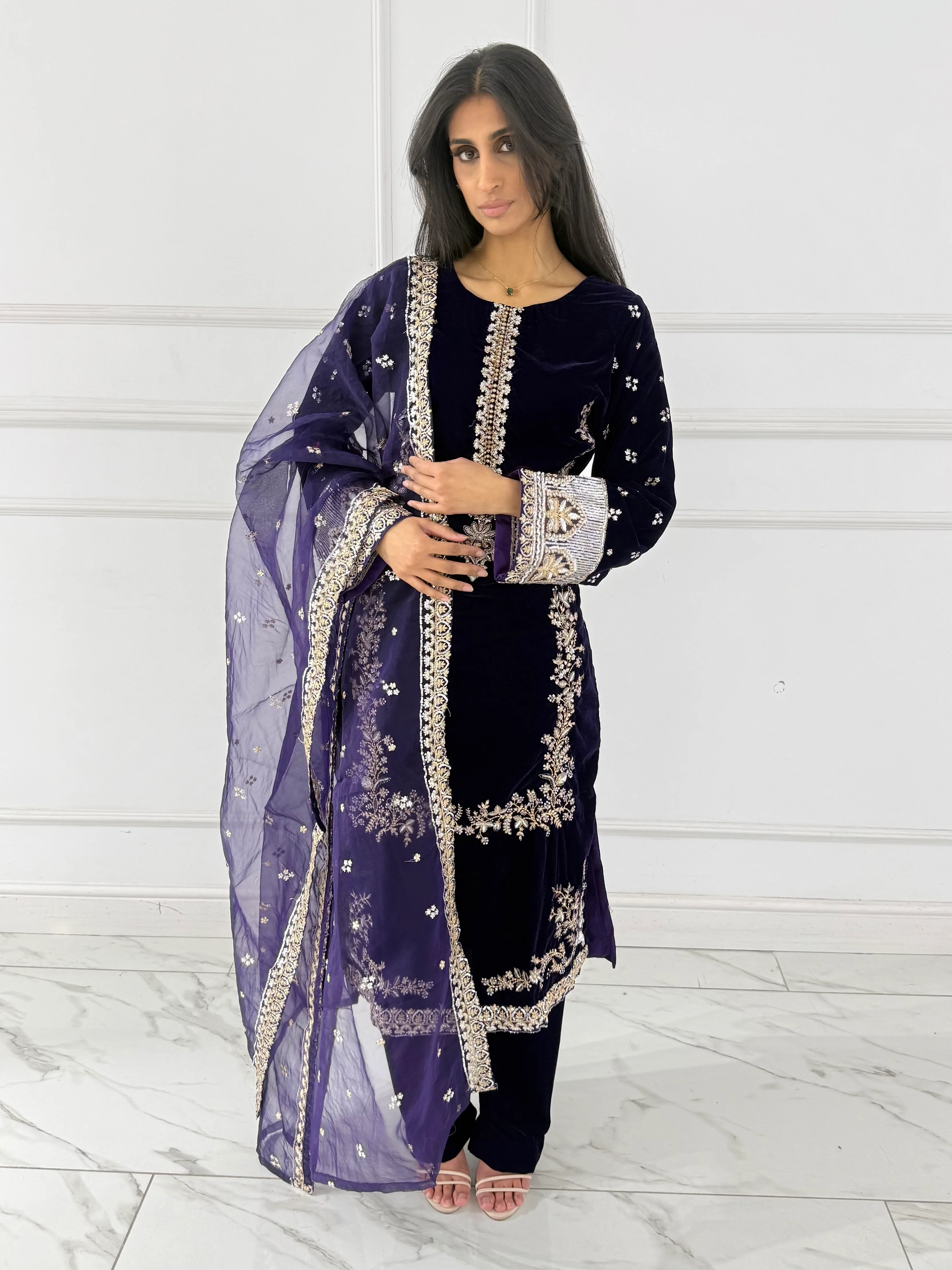 HSS-1152 - Readymade Luxury Velvet Heeras Suit - Image 2