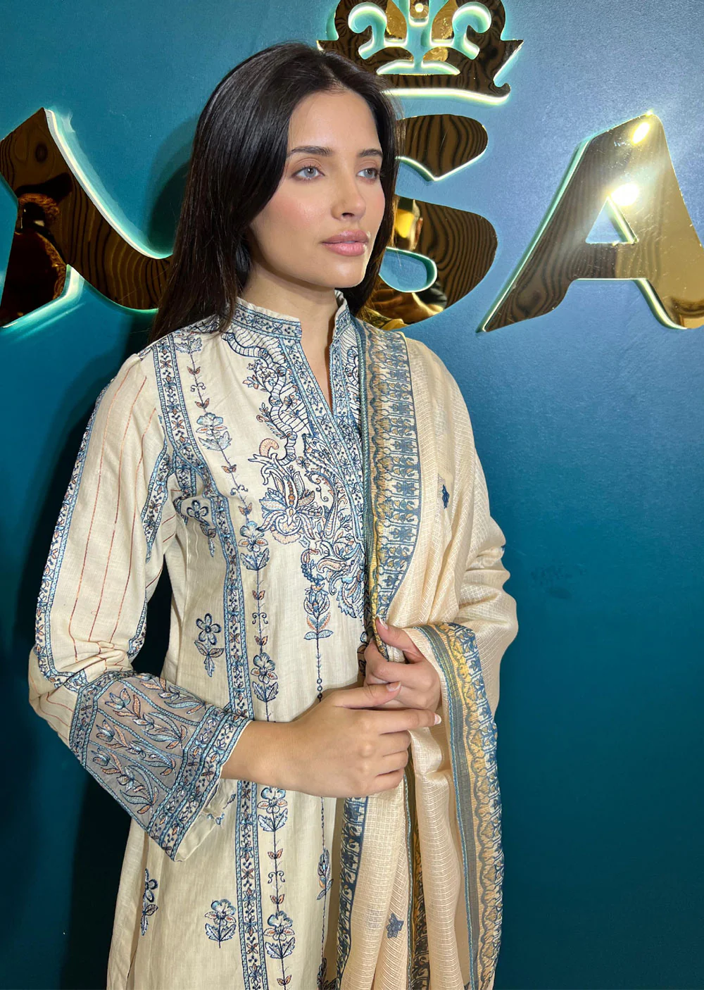 HSS-138 - Readymade Heeras Suit - Image 2