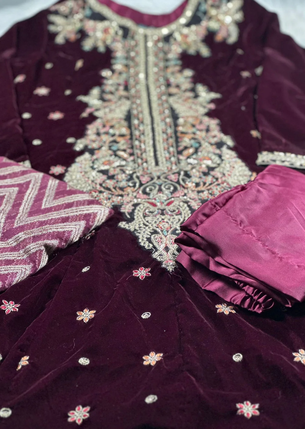 HSS-158 - Red - Readymade Heeras Sapphire Velvet Majesty Suit - Image 4