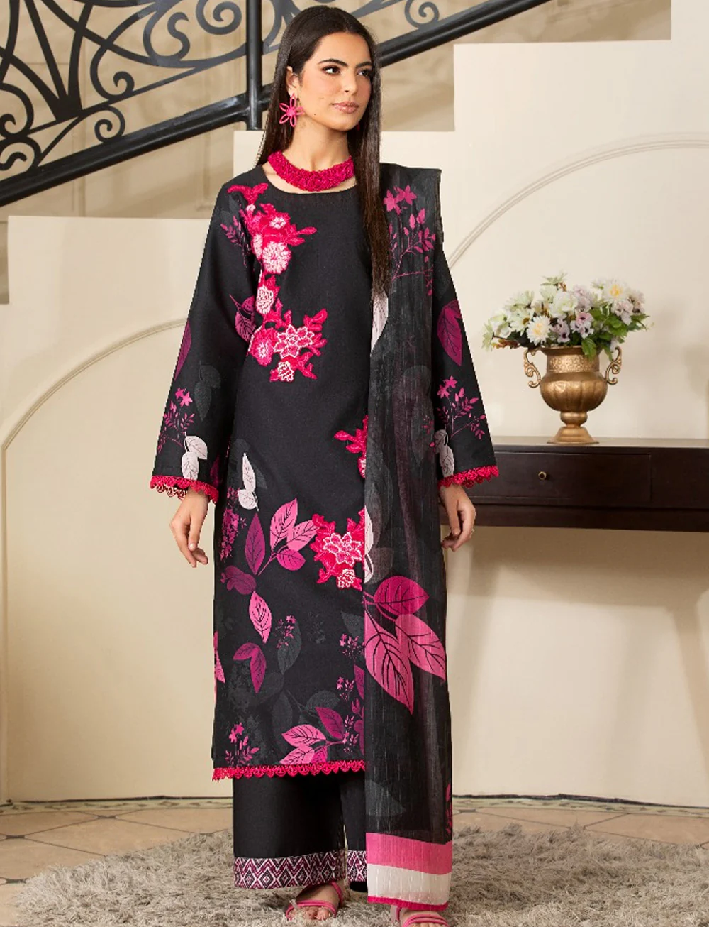 HSS-272 - Readymade Heeras Suit