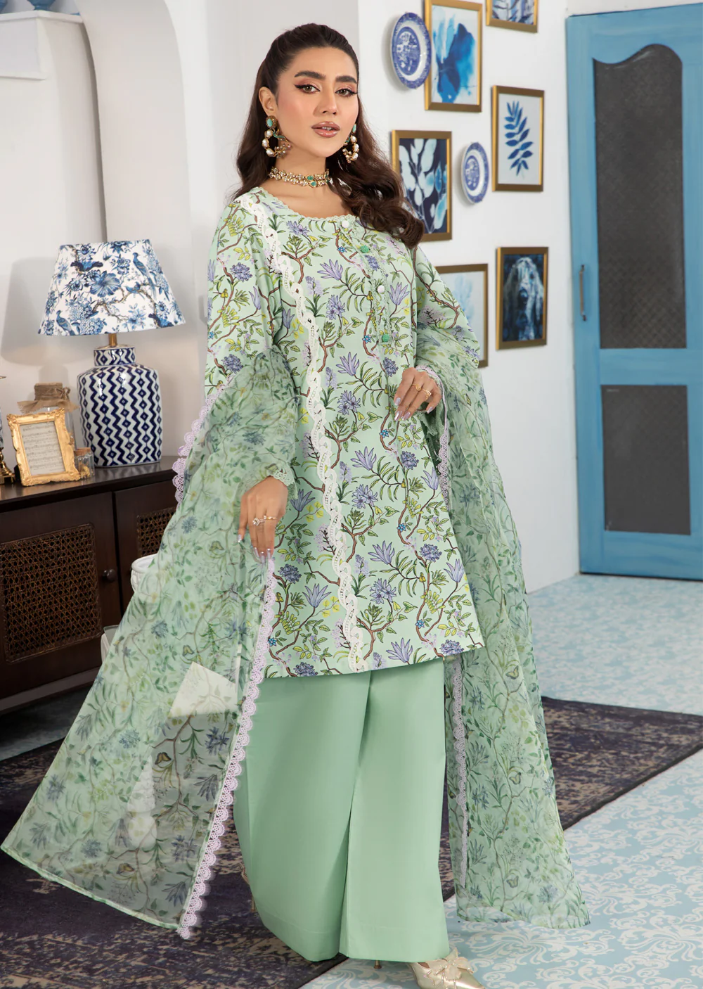 HSS-327 - Readymade Heeras Suit - Image 2