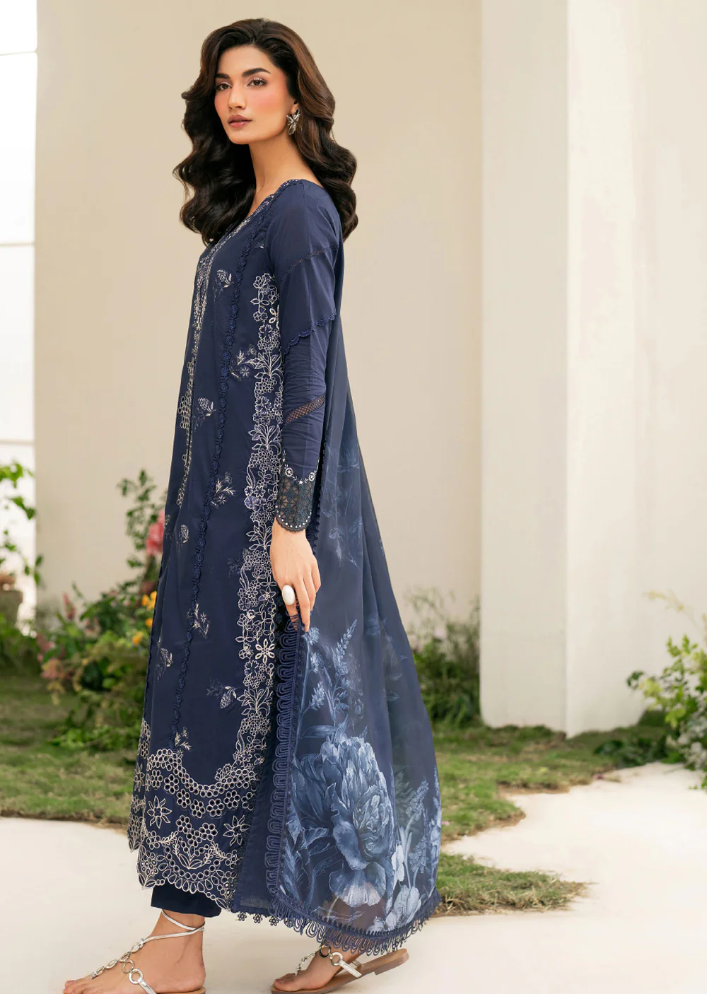 IFE-04 Iznik Festive Edition 2025 - Image 2