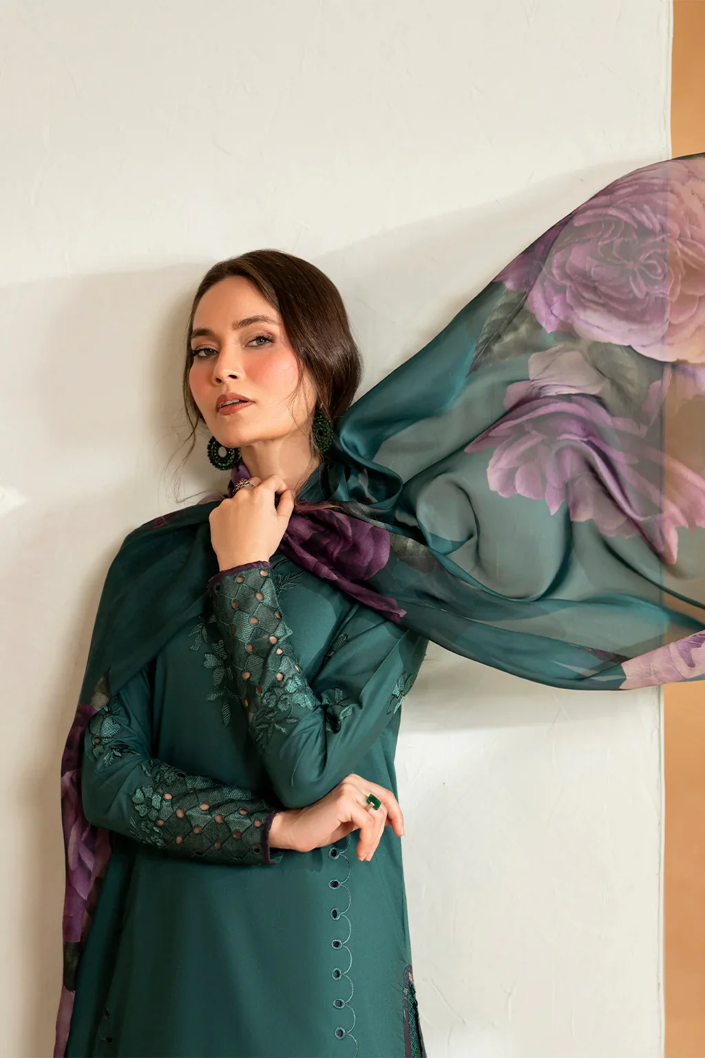 IFE-UE-468-Iznik Printed Lawn Edition 2025 - Image 4