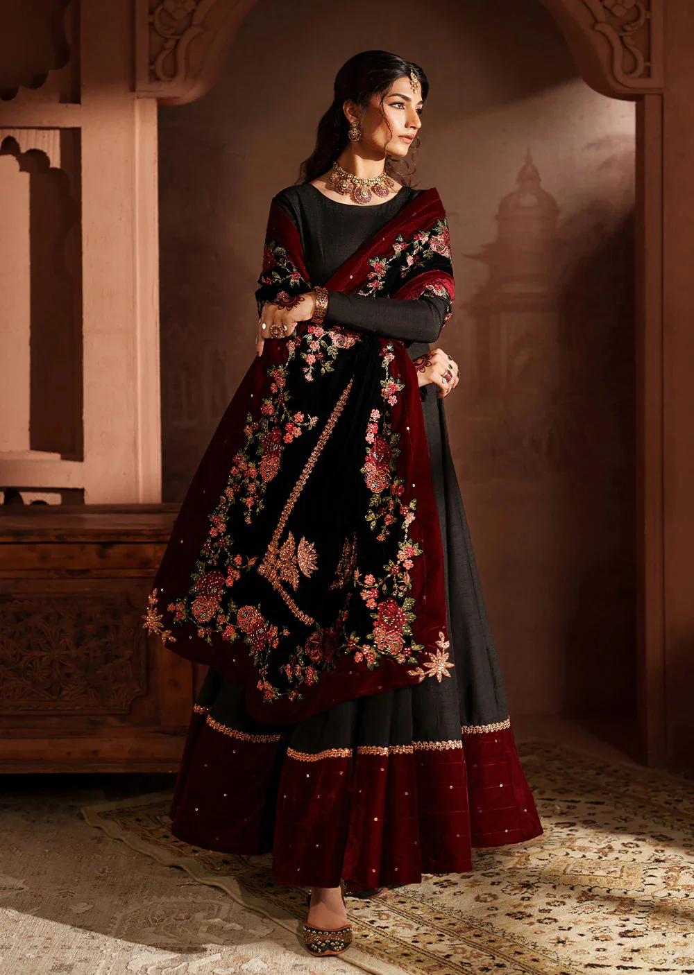 IV-59 Readymade Iznik Embroidered Velvet Edition 2025